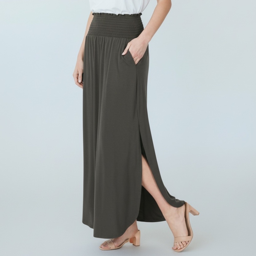 Blissful Balance Boho Chic Minimalist Gray Skirt With Pockets•1X
